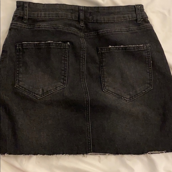 Skirt - Picture 2 of 4